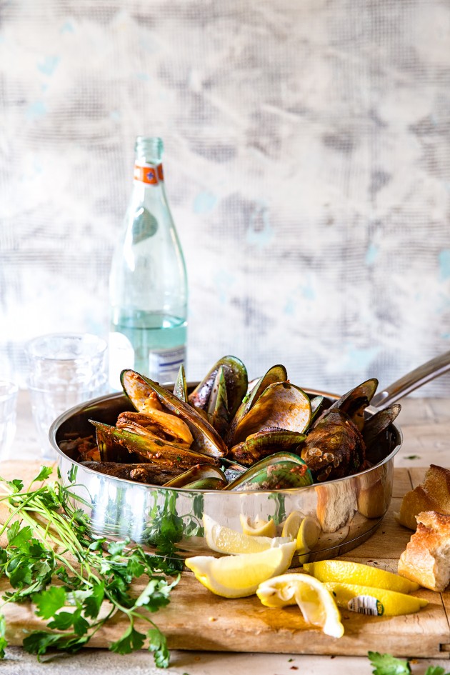 steamed-mussels-bakers-royale