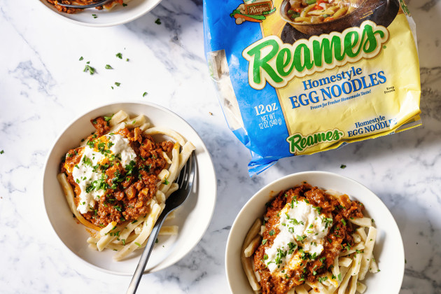 Chorizo​​ Bolognese和Burrata over @reamesegnoWles快速轻松地享受。#putsomeheartyintoit #ad.